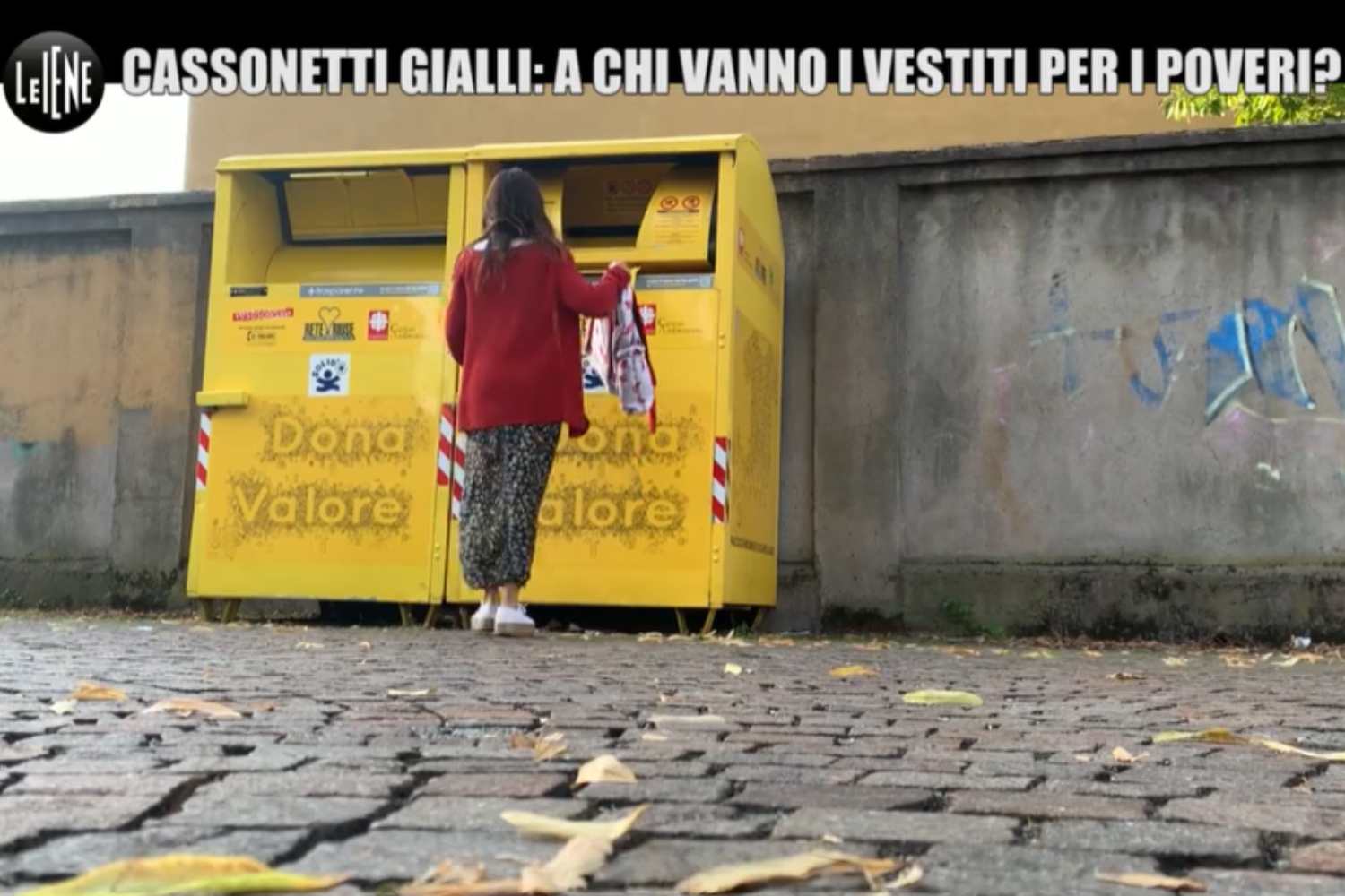 Le Iene vestiti usati.jpg
