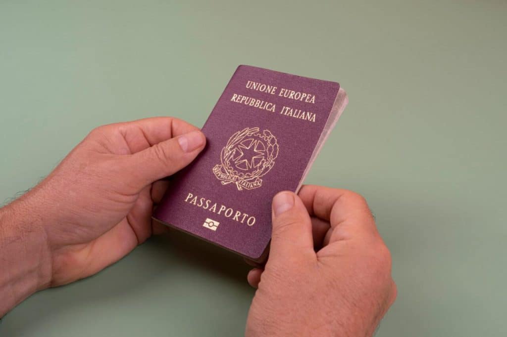 Passaporto Italia e1748273774973.jpg