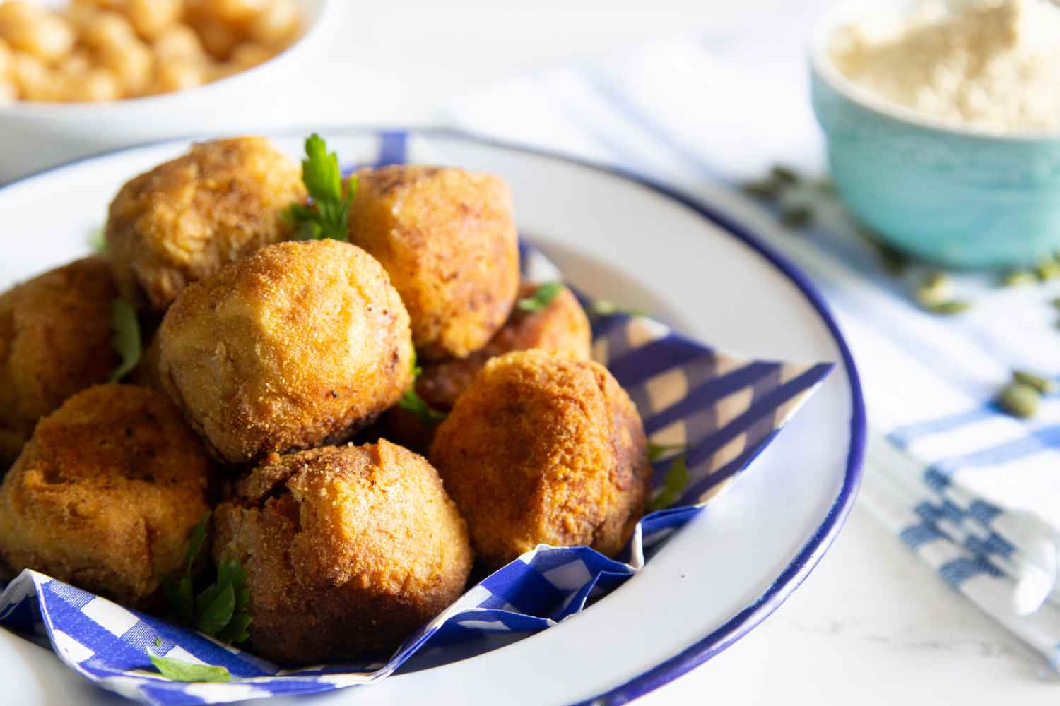 Cucina vegana: 7 ricette facili per iniziare a muovere i primi passi in cucina 1 Polpette di ceci e patate.jpg