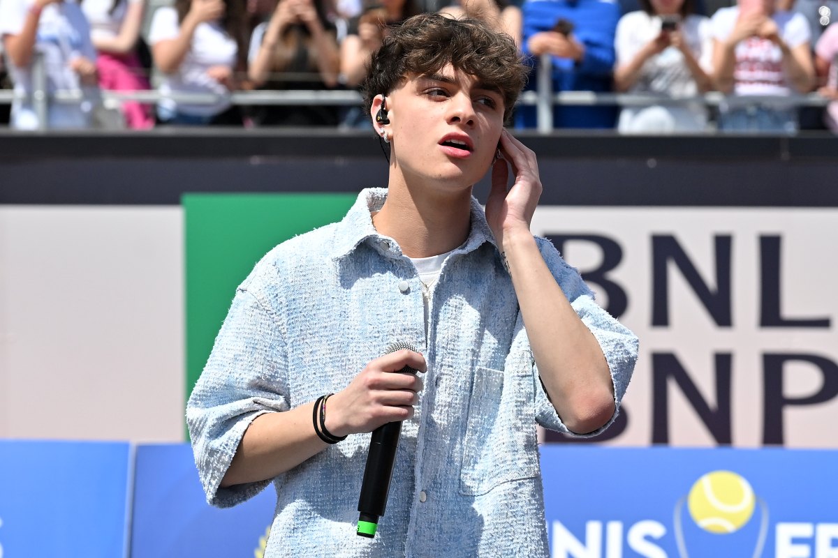 Amici, Luk3 e la frecciata ad Anna Pettinelli: “Vieni ai miei concerti” 1 GI Luk3.jpg