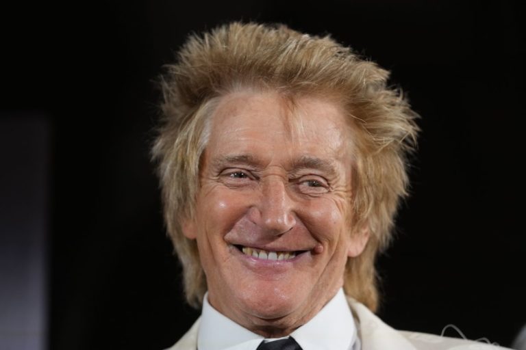 GI Rod Stewart.jpg