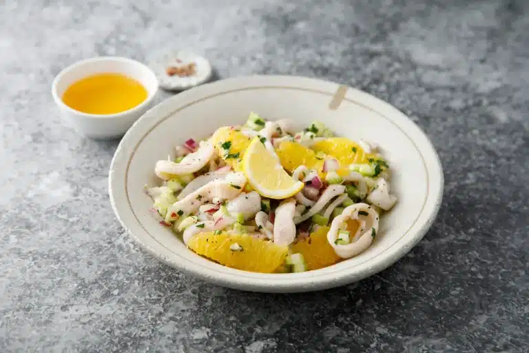 Insalata di calamari e arance scaled.jpg.webp