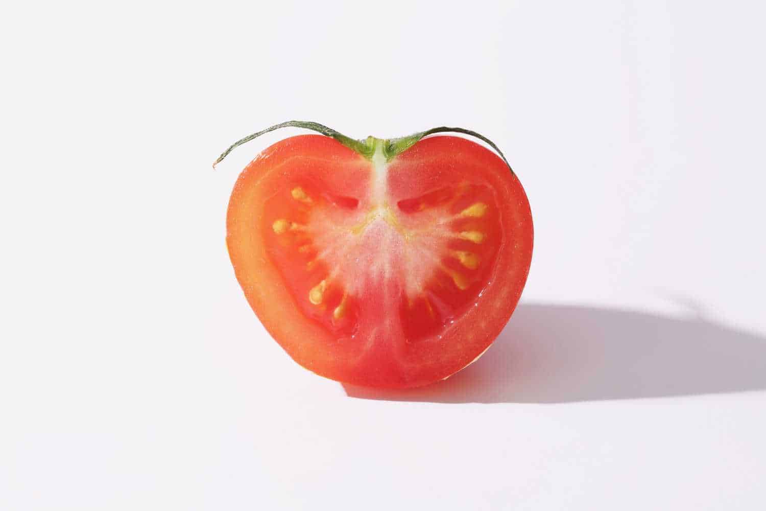 Quel filamento sottile nella buccia di pomodoro: cos’è? 1 peduncolo interno 2.jpg