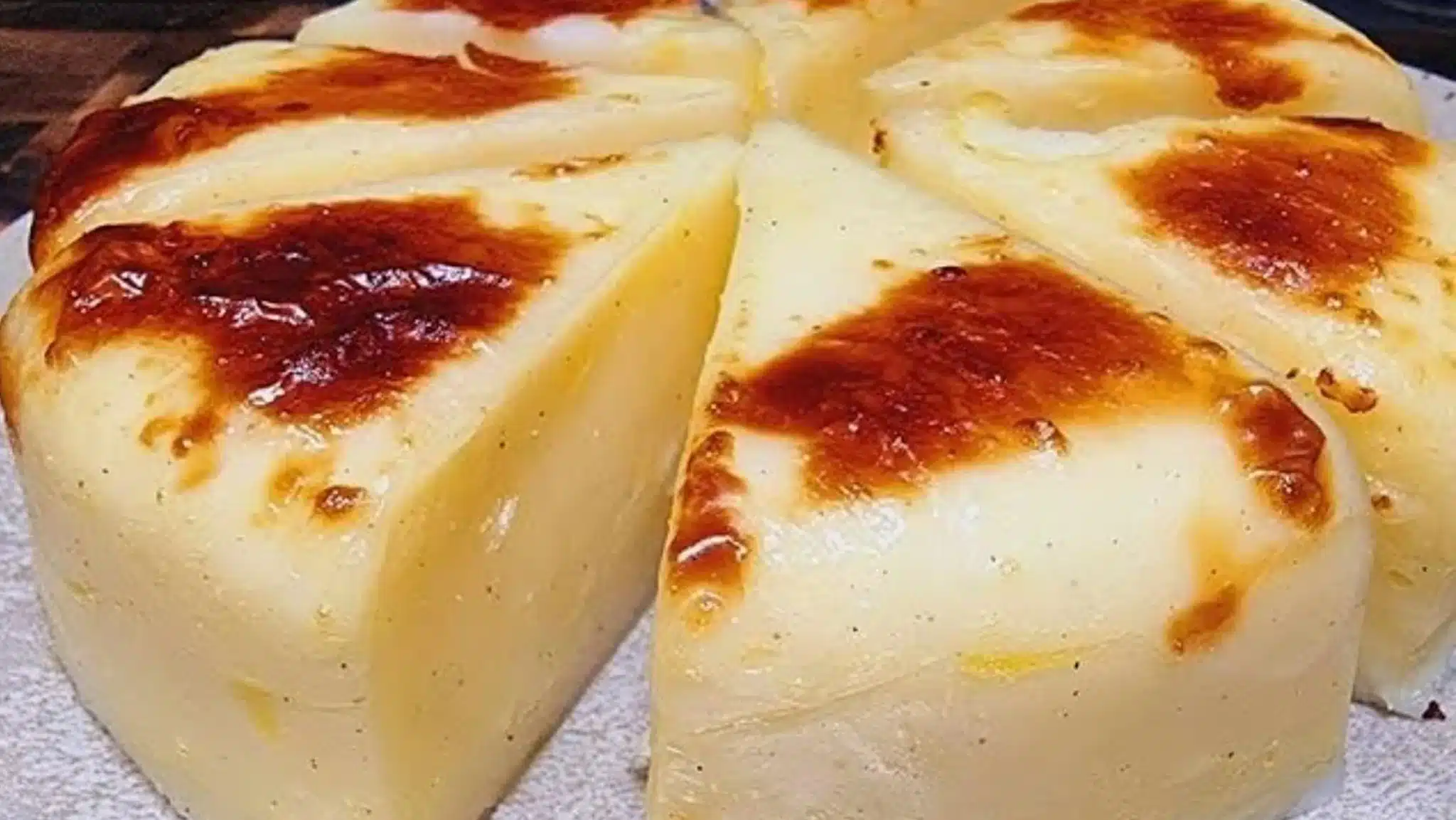 Torta alla crema: una golosità pronta in due semplici mosse! 1 torta alla crema 1.jpg.webp
