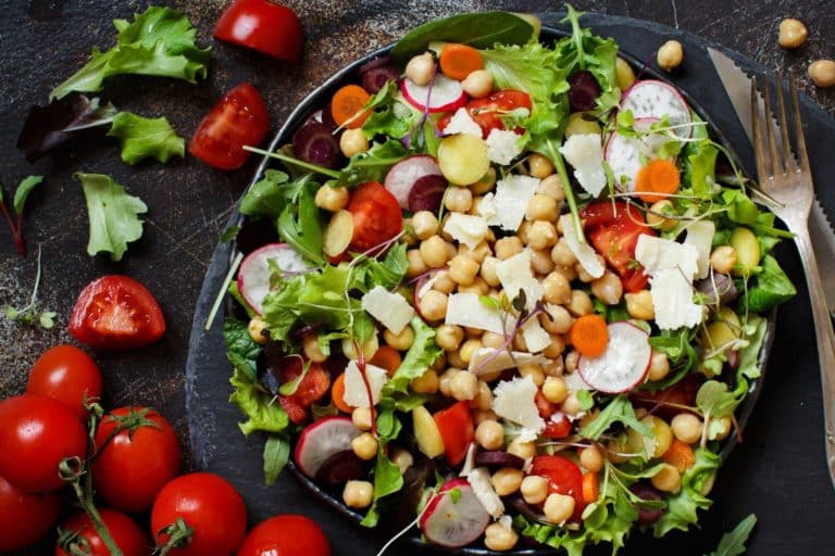 Insalata di ceci e verdure.jpg