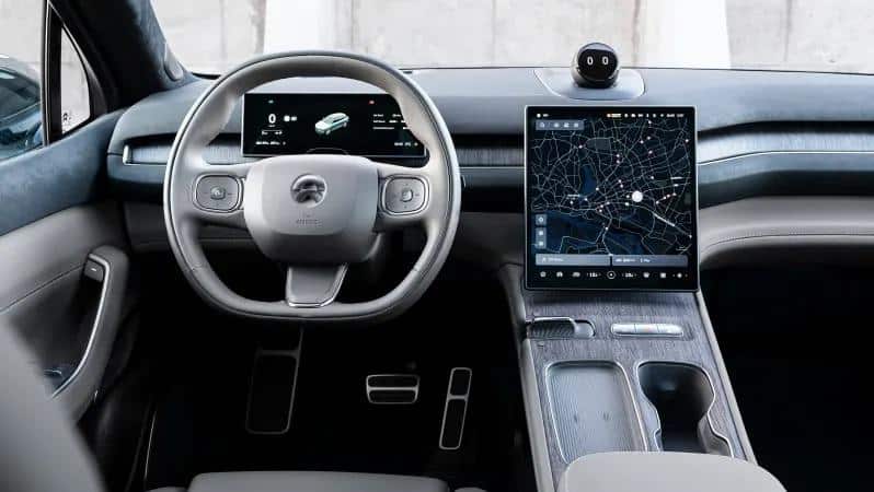 Auto prodotte in Cina: promosse o bocciate? I test ADAC 1 NIO EL7 interni.jpg