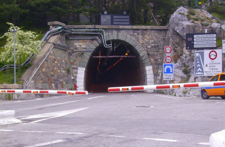 Tunnel Colle di tenda.jpeg