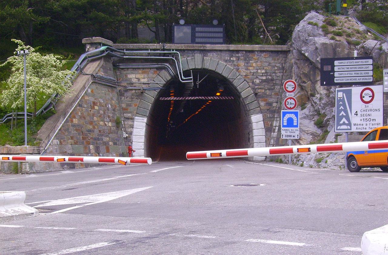 Tunnel Colle di tenda.jpeg