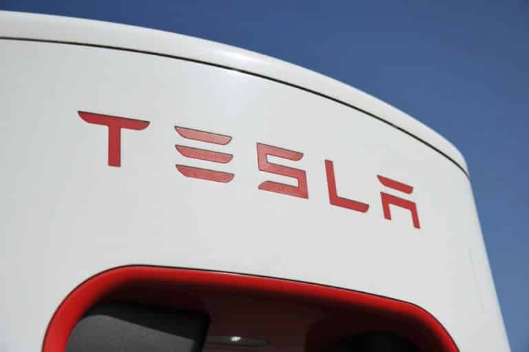 Logo Tesla e1748514869427.jpg
