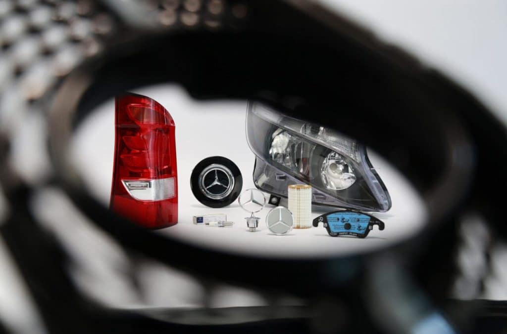 Ricambi auto Mercedes Benz contraffatti 1 scaled e1753973785726.jpg