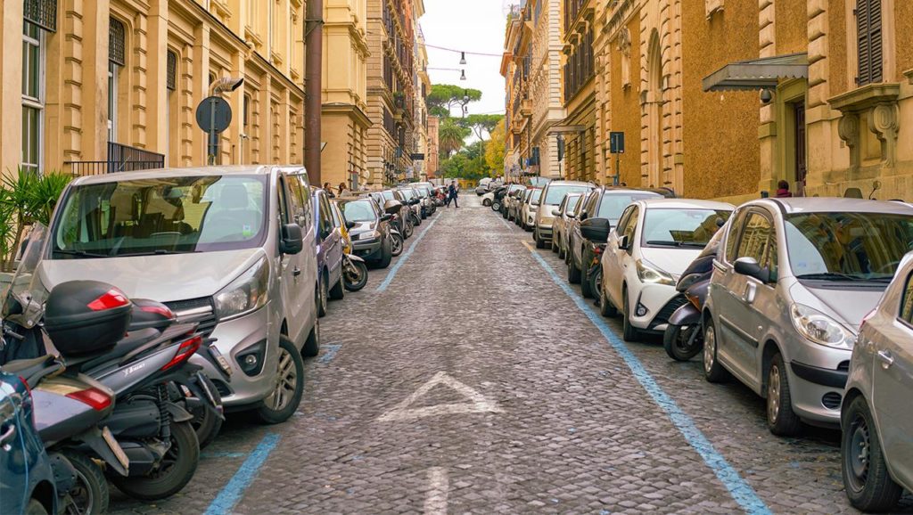 Strisce blu di Roma.jpg