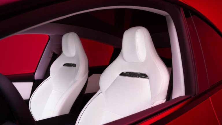 Tesla Model Y Performance 2 scaled e1756459636506.jpg