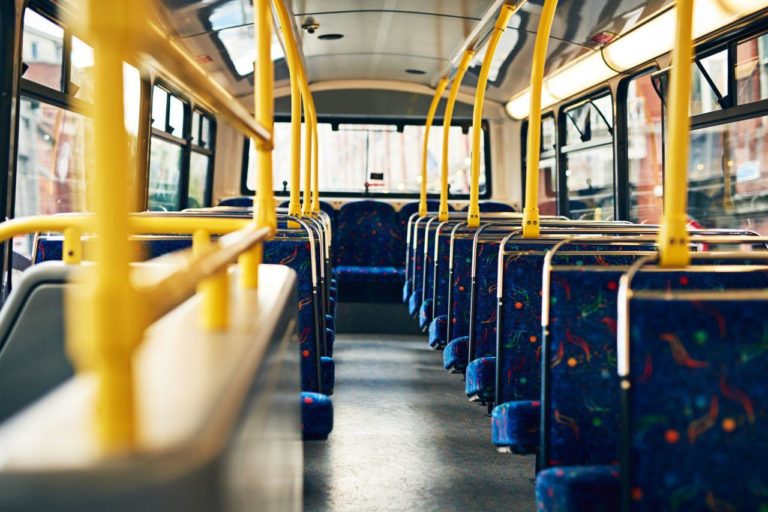 Autobus vuoto e1744364205352.jpg