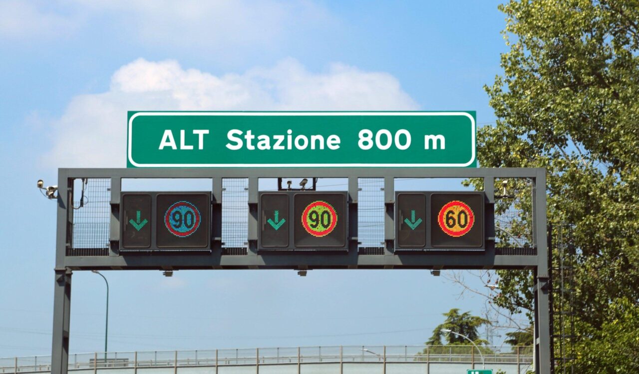 Autostrada pedaggio scaled e1751883184260.jpg