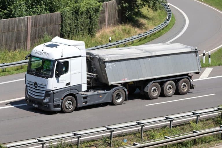 Camion e1757498369599.jpg