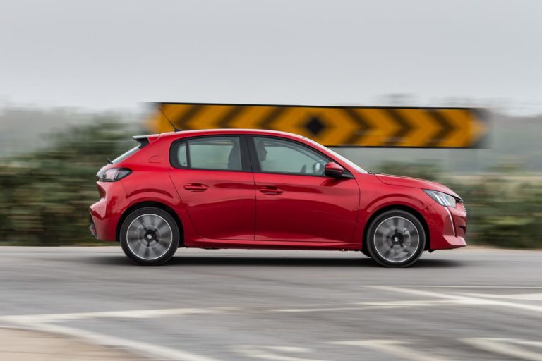 NUOVAPEUGEOT208 LEQUILIBRIODEI100CV2.jpg.jpg