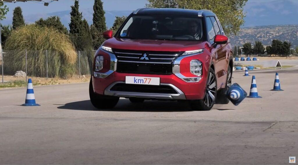 Test alce Mitsubishi Outlander km77 1024x566.jpg