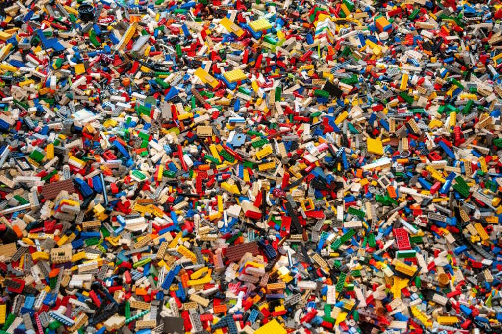 LEGO accelera sulla riduzione della plastica: più della metà dei set è già confezionata con imballaggi in carta 2 david michelangelo lego
