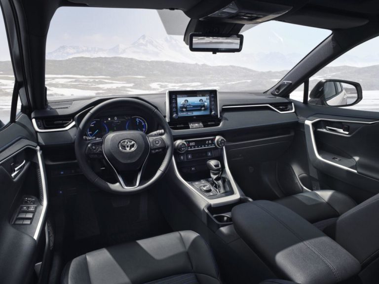 rav45thgenerationinterior1 e1757932344982.jpg