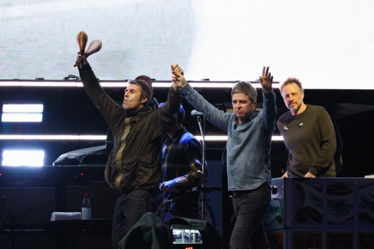 GI Liam Gallagher Noel Gallagher Oasis.jpg