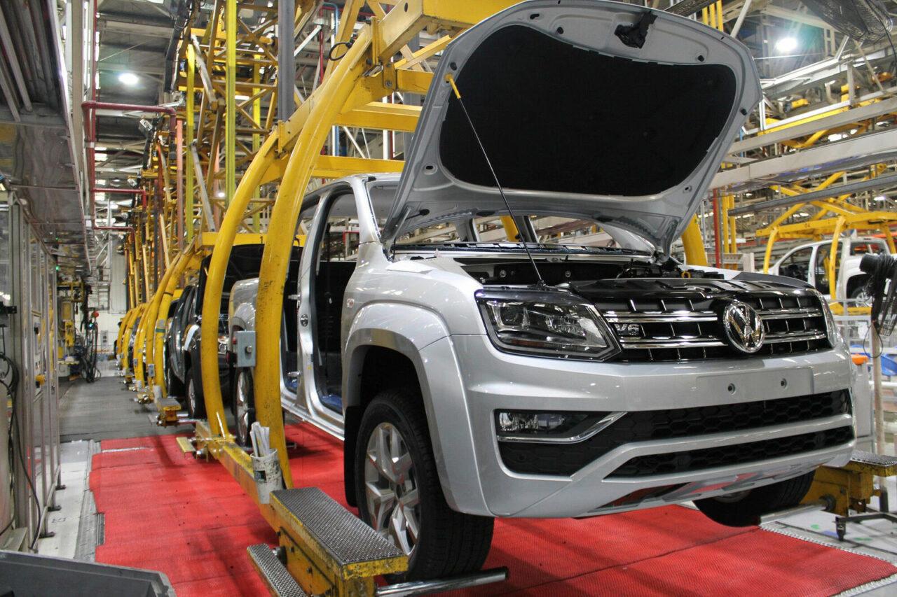 Stop ICE 2035, Germania si tira indietro: anche Merz per il rinvio 1 Stabilimento Volkswagen e1737733689772.jpg