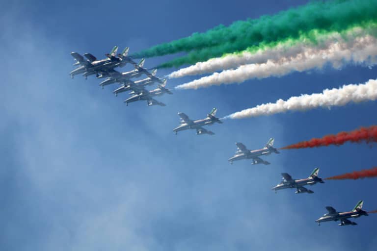 Forze Armate e di Polizia, inizia la stagione dei concorsi: i 10 consigli chiave di Skuola.net e Nissolino Corsi per superare la concorrenza