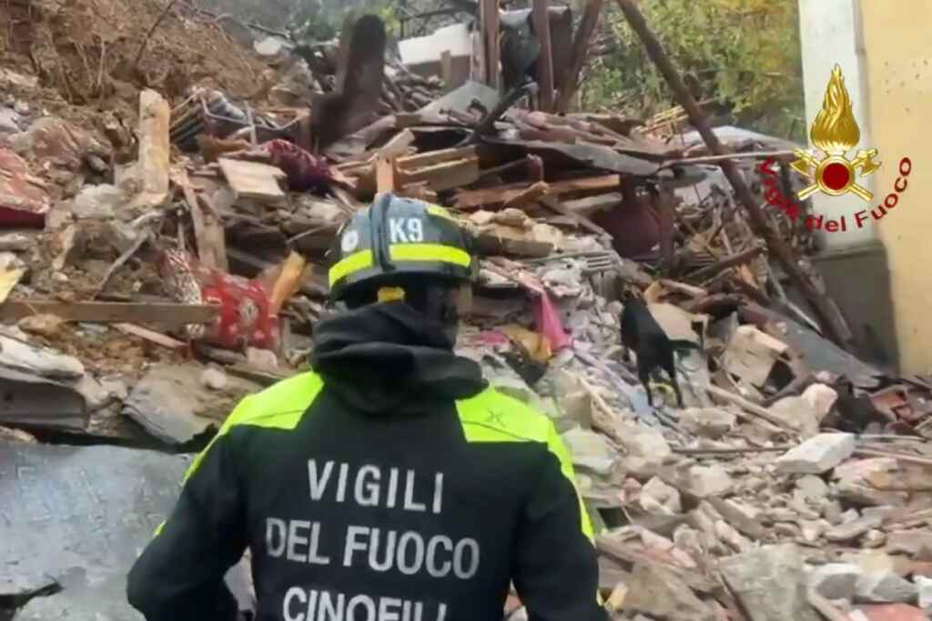 Alluvioni e frane in Friuli-Venezia Giulia: 2 dispersi nel crollo di una casa, oltre 200 i soccorsi 2 Allagamenti Friuli