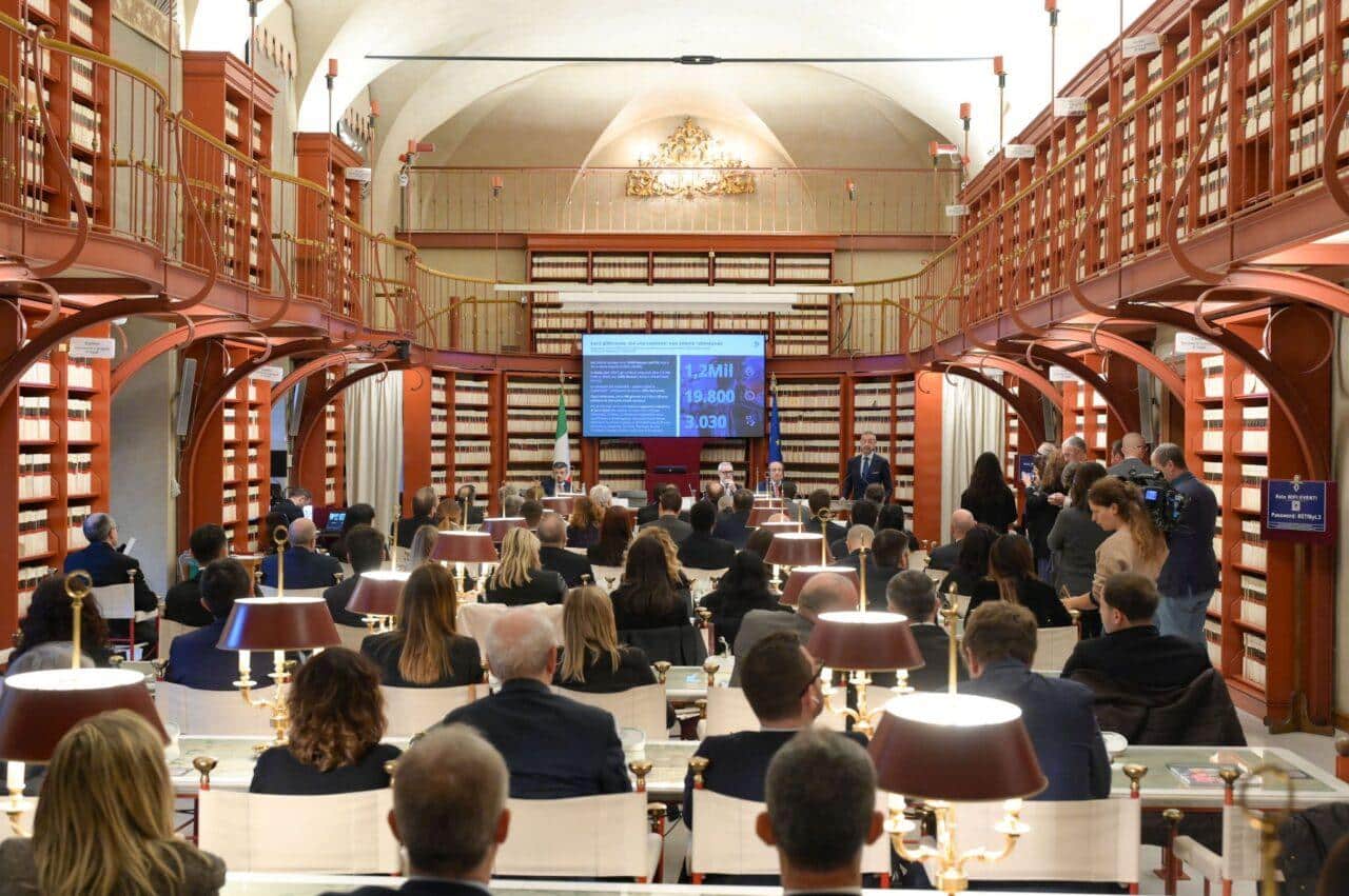 Rapporto DEKRA Sicurezza stradale 2025: errore umano ancora decisivo 1 Presentazione Rapporto DEKRA e1763997835424.jpg