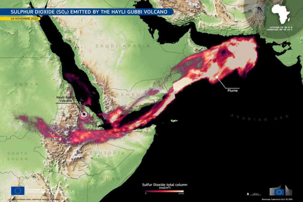Dopo 12.000 anni il vulcano Hayli Gubbi si risveglia in Etiopia: guarda la potente eruzione ripresa dai satelliti 2 Vulcano Etiopia
