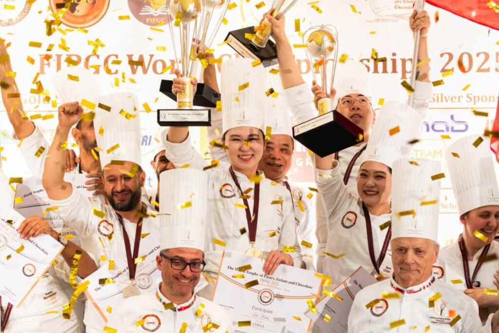 La Cina trionfa al campionato mondiale di pasticceria (ma anche l’Italia si distingue con le sue deliziose praline) 2 World Trophy of Pastry, Ice cream & Chocolate