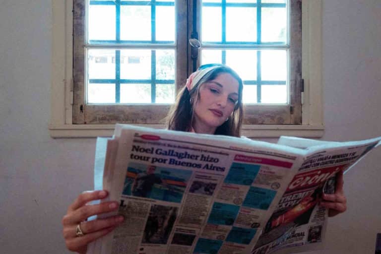 giovani giornali.jpg