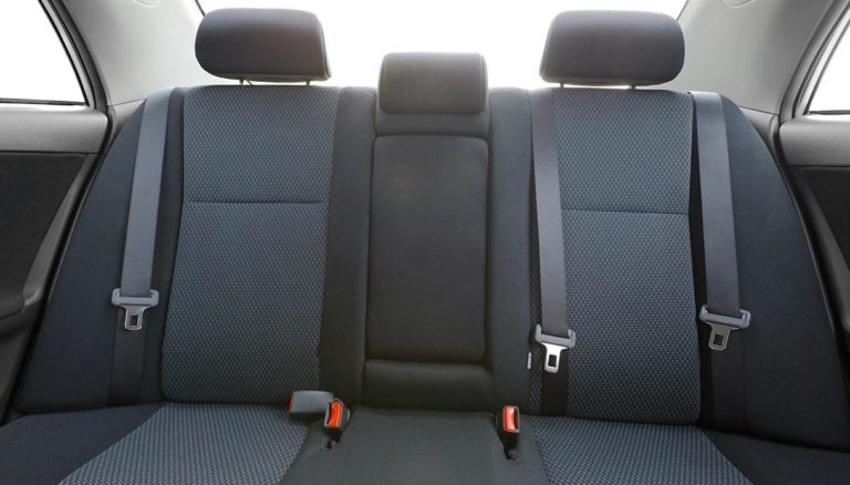 Cinture di sicurezza posteriori: 5 motivi per indossarle sempre 1 Cinture posteriori..jpg
