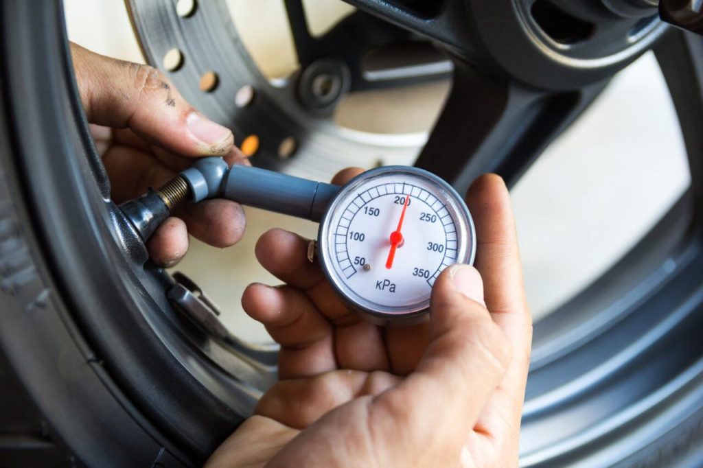 Controllo pressione pneumatici e1764600638104.jpg