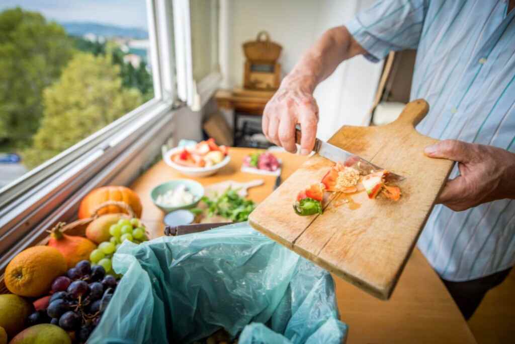 Sai quanto cibo buttiamo via ogni settimana in Italia? A Natale è boom di sprechi alimentari 1 Spreco alimentare Europa 2
