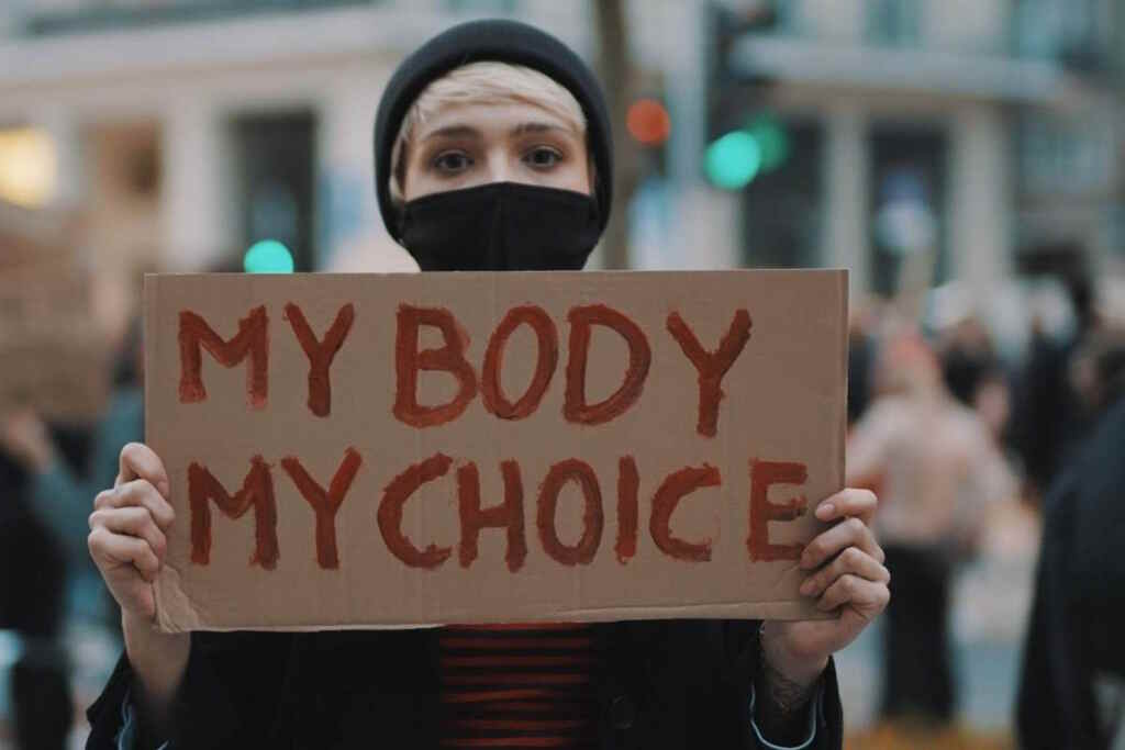 Aborto libero, sicuro e gratuito in Europa: dal Parlamento Ue il sì all’iniziativa “My Voice, My choice” 2 aborto diritto