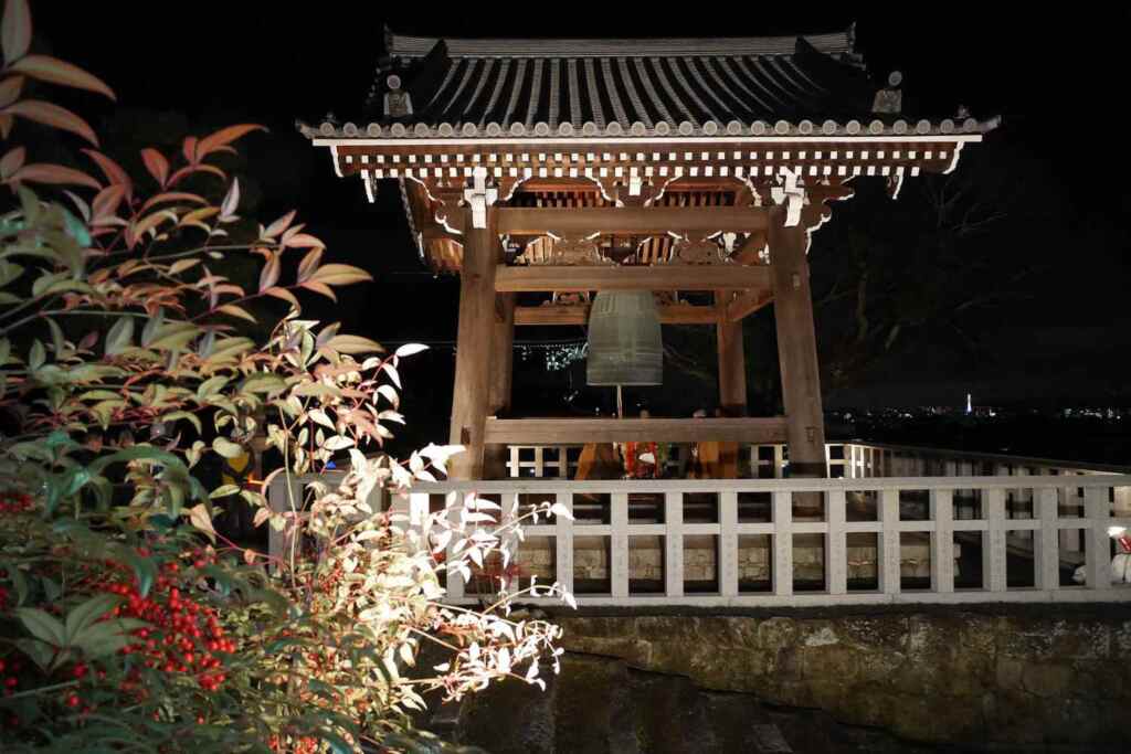 108 rintocchi per liberarsi da avidità, rabbia e gelosia: il rituale giapponese di Capodanno che vale la pena conoscere 2 joya no kane