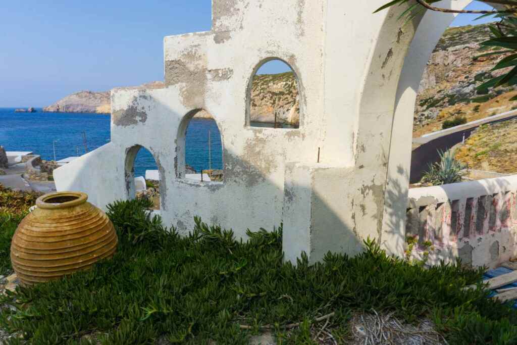 Antikythera, l’isola greca fuori dalle rotte turistiche che offre 500 euro al mese a chi decide di trasferirsi 1 Antikythera