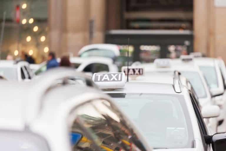 Sciopero taxi 13 gennaio 2026: gli orari della protesta nazionale 4 Taxi Milano e1747056306264.jpg