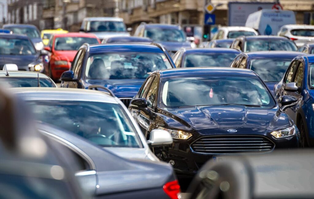 Traffico scaled e1764065769904.jpg