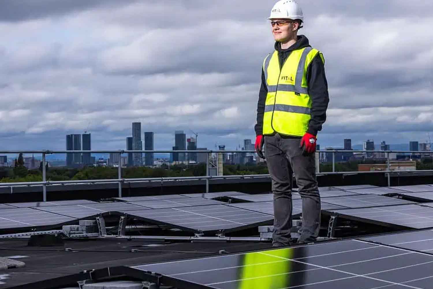 Pannelli solari anni 90: oggi funzionano mantenendo ancora l’80% della potenza (e ci dicono molto sul futuro dell’energia) 1 pannelli solari.jpg