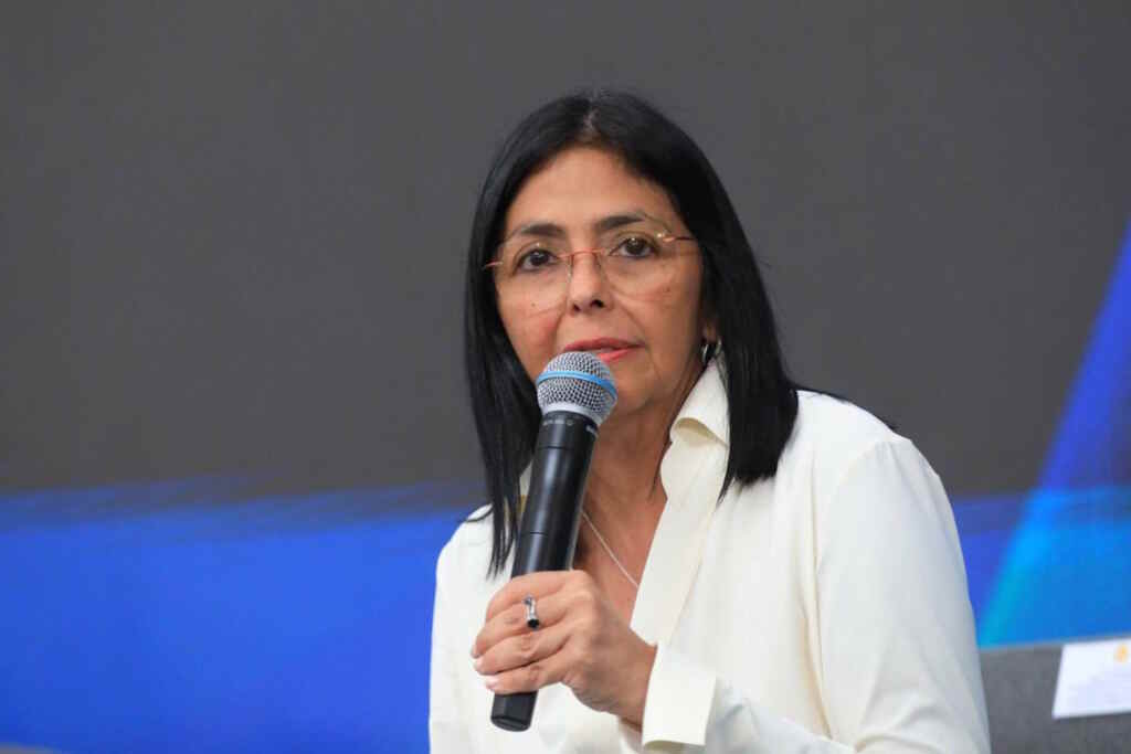 Venezuela senza Maduro: chi è la presidente ad interim Delcy Rodríguez e cosa può accadere ora 2 Delcy Rodríguez