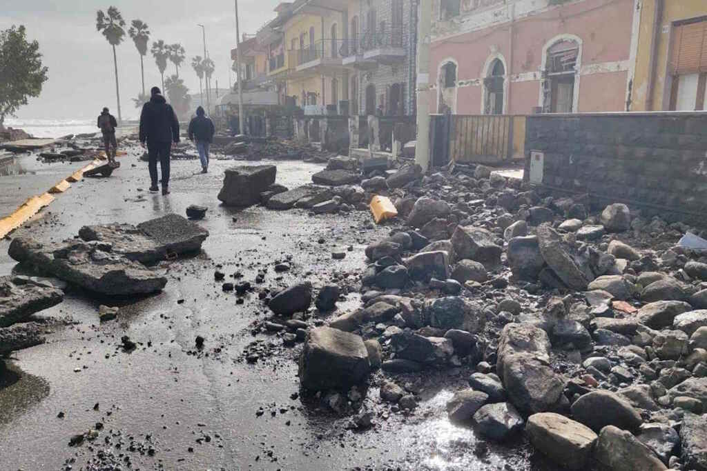 Persino i disastri climatici al sud sono di Serie B? 2 ciclone harry