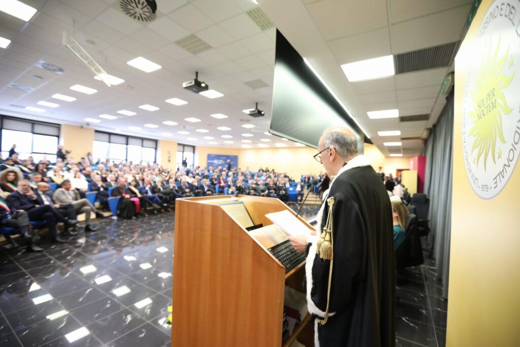 Università di Cassino - Al via l’anno accademico, il Rettore: "Siamo una fabbrica di lavoro e ricchezza" 3 4 1