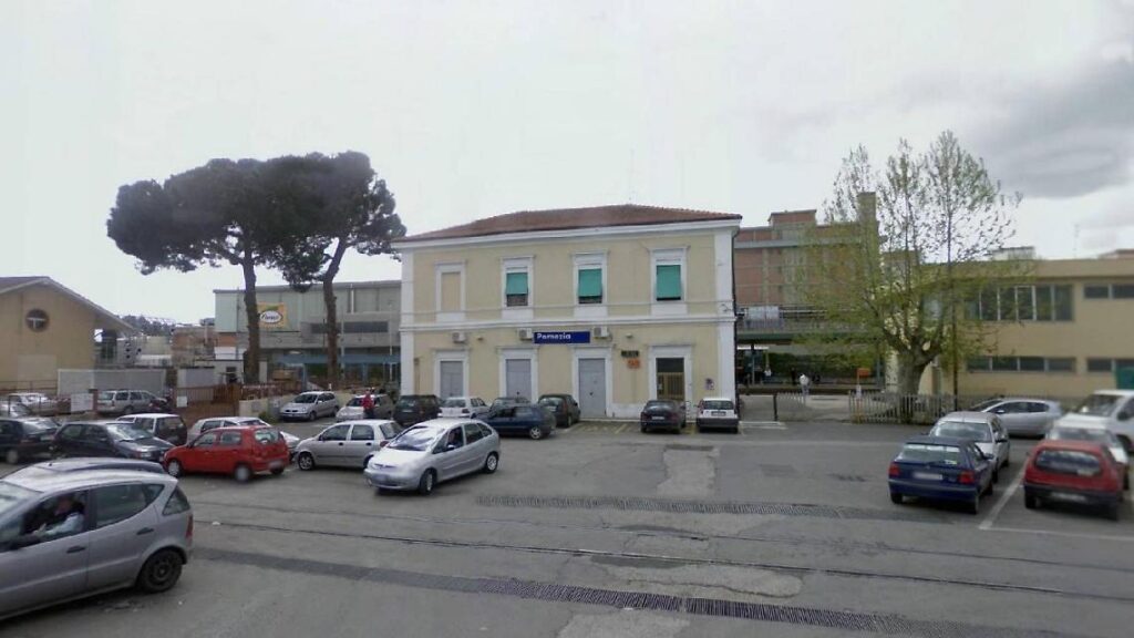pomezia roma nettuno treni stazione