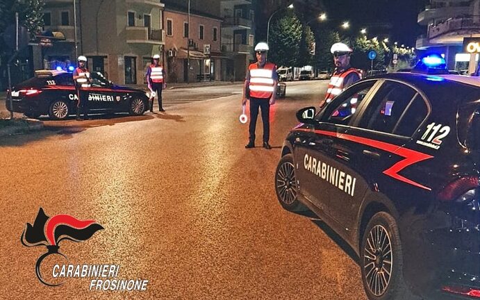 cassino ladre furti negozi carabinieri