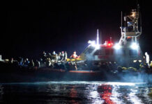 Tragedia al largo della Turchia: imbarcazione migranti si scontra con la Guardia Costiera, 14 morti