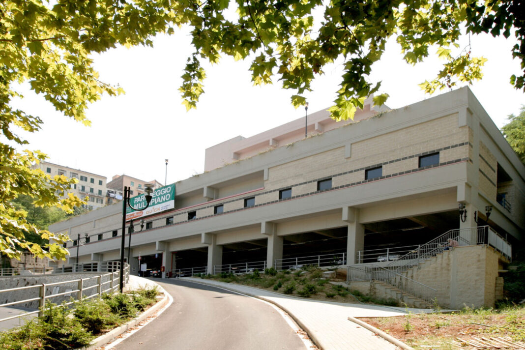 multipiano frosinone parcheggio