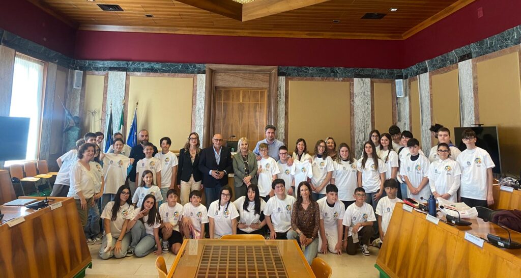 Agora ragazzi ragazze latina sindaco celentano
