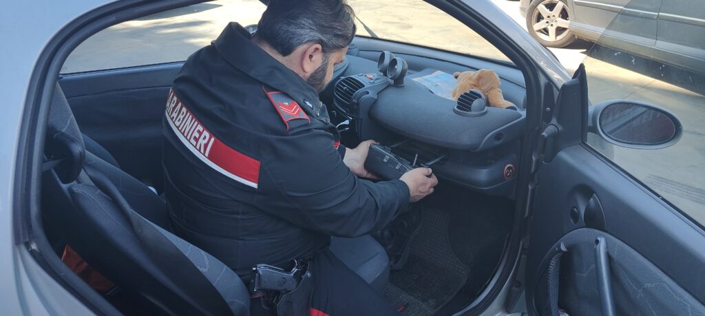 Frosinone - La droga viaggia in... Smart: tre arresti, in casa trovata una vera centrale di spaccio 2 FOTO4 1