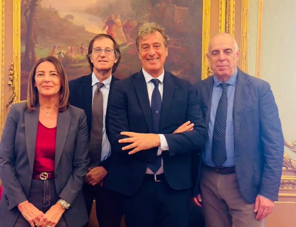 SiCamera acampora camere commercio